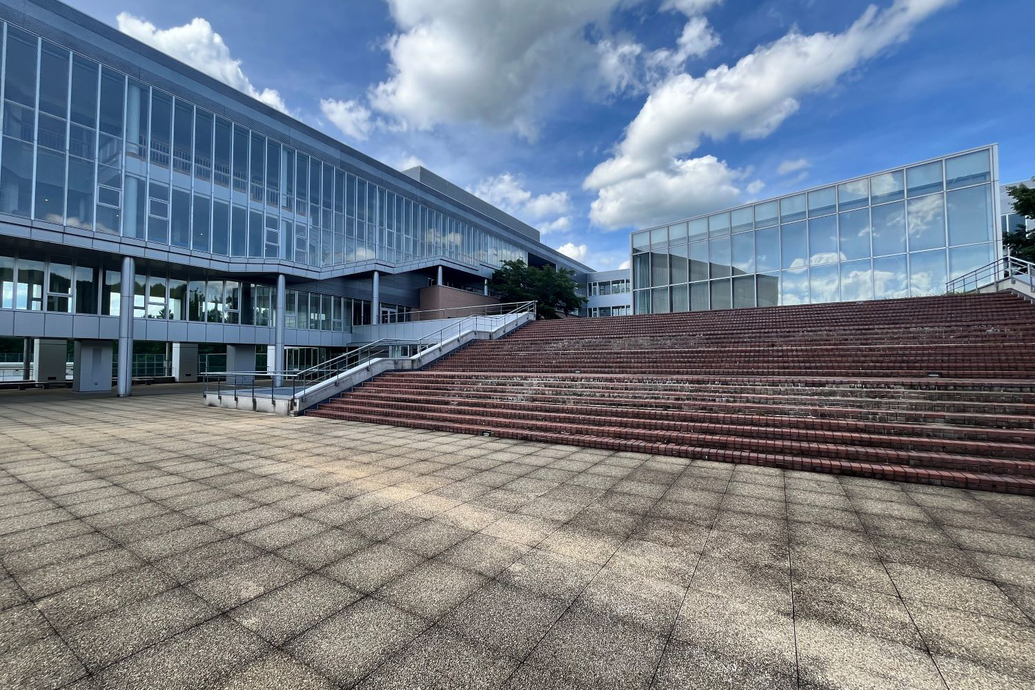 諏訪東京理科大学